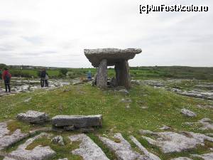 [P19] Poulnabrone Dolmen » foto by ariciu
 - 
<span class="allrVoted glyphicon glyphicon-heart hidden" id="av511335"></span>
<a class="m-l-10 hidden" id="sv511335" onclick="voting_Foto_DelVot(,511335,10242)" role="button">șterge vot <span class="glyphicon glyphicon-remove"></span></a>
<a id="v9511335" class=" c-red"  onclick="voting_Foto_SetVot(511335)" role="button"><span class="glyphicon glyphicon-heart-empty"></span> <b>LIKE</b> = Votează poza</a> <img class="hidden"  id="f511335W9" src="/imagini/loader.gif" border="0" /><span class="AjErrMes hidden" id="e511335ErM"></span>