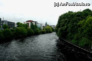 [P03] Galway - River Corrib, același pod.  » foto by le_maitre
 - 
<span class="allrVoted glyphicon glyphicon-heart hidden" id="av512601"></span>
<a class="m-l-10 hidden" id="sv512601" onclick="voting_Foto_DelVot(,512601,10242)" role="button">șterge vot <span class="glyphicon glyphicon-remove"></span></a>
<a id="v9512601" class=" c-red"  onclick="voting_Foto_SetVot(512601)" role="button"><span class="glyphicon glyphicon-heart-empty"></span> <b>LIKE</b> = Votează poza</a> <img class="hidden"  id="f512601W9" src="/imagini/loader.gif" border="0" /><span class="AjErrMes hidden" id="e512601ErM"></span>