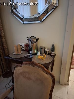 [P04] în hotel lângă recepție » foto by zlatna
 - 
<span class="allrVoted glyphicon glyphicon-heart hidden" id="av1507400"></span>
<a class="m-l-10 hidden" id="sv1507400" onclick="voting_Foto_DelVot(,1507400,10246)" role="button">șterge vot <span class="glyphicon glyphicon-remove"></span></a>
<a id="v91507400" class=" c-red"  onclick="voting_Foto_SetVot(1507400)" role="button"><span class="glyphicon glyphicon-heart-empty"></span> <b>LIKE</b> = Votează poza</a> <img class="hidden"  id="f1507400W9" src="/imagini/loader.gif" border="0" /><span class="AjErrMes hidden" id="e1507400ErM"></span>