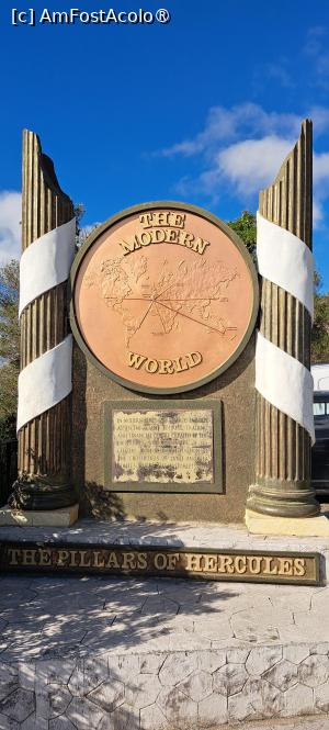 [P25] Gibraltar, Coloanele lui Hercule » foto by irinad
 - 
<span class="allrVoted glyphicon glyphicon-heart hidden" id="av1516150"></span>
<a class="m-l-10 hidden" id="sv1516150" onclick="voting_Foto_DelVot(,1516150,10280)" role="button">șterge vot <span class="glyphicon glyphicon-remove"></span></a>
<a id="v91516150" class=" c-red"  onclick="voting_Foto_SetVot(1516150)" role="button"><span class="glyphicon glyphicon-heart-empty"></span> <b>LIKE</b> = Votează poza</a> <img class="hidden"  id="f1516150W9" src="/imagini/loader.gif" border="0" /><span class="AjErrMes hidden" id="e1516150ErM"></span>