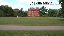 [P76] Kew Palace, construit in stil olandez. Cel mai mic dintre palatele regale. » foto by TraianS
 - 
<span class="allrVoted glyphicon glyphicon-heart hidden" id="av222966"></span>
<a class="m-l-10 hidden" id="sv222966" onclick="voting_Foto_DelVot(,222966,10282)" role="button">șterge vot <span class="glyphicon glyphicon-remove"></span></a>
<a id="v9222966" class=" c-red"  onclick="voting_Foto_SetVot(222966)" role="button"><span class="glyphicon glyphicon-heart-empty"></span> <b>LIKE</b> = Votează poza</a> <img class="hidden"  id="f222966W9" src="/imagini/loader.gif" border="0" /><span class="AjErrMes hidden" id="e222966ErM"></span>