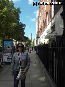 [P21] In spate se distinge BT Tower - cea mai inalta cladire din Londra pana-n 1980. Sus exista si un 'rotating restaurant' - stiu unde mananc data viitoare :) » foto by TraianS
 - 
<span class="allrVoted glyphicon glyphicon-heart hidden" id="av238714"></span>
<a class="m-l-10 hidden" id="sv238714" onclick="voting_Foto_DelVot(,238714,10282)" role="button">șterge vot <span class="glyphicon glyphicon-remove"></span></a>
<a id="v9238714" class=" c-red"  onclick="voting_Foto_SetVot(238714)" role="button"><span class="glyphicon glyphicon-heart-empty"></span> <b>LIKE</b> = Votează poza</a> <img class="hidden"  id="f238714W9" src="/imagini/loader.gif" border="0" /><span class="AjErrMes hidden" id="e238714ErM"></span>