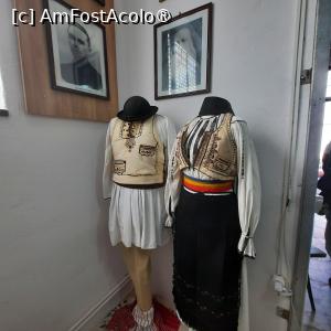 [P14] Costume tradiționale din Mărginimea Sibiului » foto by laurand
 - 
<span class="allrVoted glyphicon glyphicon-heart hidden" id="av1483578"></span>
<a class="m-l-10 hidden" id="sv1483578" onclick="voting_Foto_DelVot(,1483578,10358)" role="button">șterge vot <span class="glyphicon glyphicon-remove"></span></a>
<a id="v91483578" class=" c-red"  onclick="voting_Foto_SetVot(1483578)" role="button"><span class="glyphicon glyphicon-heart-empty"></span> <b>LIKE</b> = Votează poza</a> <img class="hidden"  id="f1483578W9" src="/imagini/loader.gif" border="0" /><span class="AjErrMes hidden" id="e1483578ErM"></span>