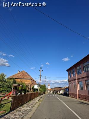 [P10] Pe ulițele satului » foto by Carmen Ion
 - 
<span class="allrVoted glyphicon glyphicon-heart hidden" id="av1510373"></span>
<a class="m-l-10 hidden" id="sv1510373" onclick="voting_Foto_DelVot(,1510373,10358)" role="button">șterge vot <span class="glyphicon glyphicon-remove"></span></a>
<a id="v91510373" class=" c-red"  onclick="voting_Foto_SetVot(1510373)" role="button"><span class="glyphicon glyphicon-heart-empty"></span> <b>LIKE</b> = Votează poza</a> <img class="hidden"  id="f1510373W9" src="/imagini/loader.gif" border="0" /><span class="AjErrMes hidden" id="e1510373ErM"></span>