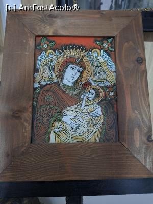 [P23] Muzeul de icoane pe sticlă Preot Zosim Oancea » foto by Carmen Ion
 - 
<span class="allrVoted glyphicon glyphicon-heart hidden" id="av1510386"></span>
<a class="m-l-10 hidden" id="sv1510386" onclick="voting_Foto_DelVot(,1510386,10358)" role="button">șterge vot <span class="glyphicon glyphicon-remove"></span></a>
<a id="v91510386" class=" c-red"  onclick="voting_Foto_SetVot(1510386)" role="button"><span class="glyphicon glyphicon-heart-empty"></span> <b>LIKE</b> = Votează poza</a> <img class="hidden"  id="f1510386W9" src="/imagini/loader.gif" border="0" /><span class="AjErrMes hidden" id="e1510386ErM"></span>