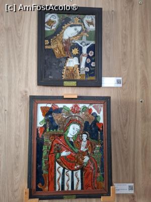 [P25] Muzeul de icoane pe sticlă Preot Zosim Oancea » foto by Carmen Ion
 - 
<span class="allrVoted glyphicon glyphicon-heart hidden" id="av1510388"></span>
<a class="m-l-10 hidden" id="sv1510388" onclick="voting_Foto_DelVot(,1510388,10358)" role="button">șterge vot <span class="glyphicon glyphicon-remove"></span></a>
<a id="v91510388" class=" c-red"  onclick="voting_Foto_SetVot(1510388)" role="button"><span class="glyphicon glyphicon-heart-empty"></span> <b>LIKE</b> = Votează poza</a> <img class="hidden"  id="f1510388W9" src="/imagini/loader.gif" border="0" /><span class="AjErrMes hidden" id="e1510388ErM"></span>