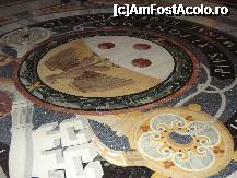 [P23] Italia - Vatican - pavimentul din interiorul  azilicii » foto by Diaura*
 - 
<span class="allrVoted glyphicon glyphicon-heart hidden" id="av309508"></span>
<a class="m-l-10 hidden" id="sv309508" onclick="voting_Foto_DelVot(,309508,10398)" role="button">șterge vot <span class="glyphicon glyphicon-remove"></span></a>
<a id="v9309508" class=" c-red"  onclick="voting_Foto_SetVot(309508)" role="button"><span class="glyphicon glyphicon-heart-empty"></span> <b>LIKE</b> = Votează poza</a> <img class="hidden"  id="f309508W9" src="/imagini/loader.gif" border="0" /><span class="AjErrMes hidden" id="e309508ErM"></span>