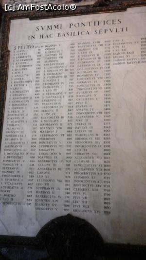 [P42] 42. Lista papilor înmormântați în Bazilica San Pietro.  » foto by msnd
 - 
<span class="allrVoted glyphicon glyphicon-heart hidden" id="av866529"></span>
<a class="m-l-10 hidden" id="sv866529" onclick="voting_Foto_DelVot(,866529,10398)" role="button">șterge vot <span class="glyphicon glyphicon-remove"></span></a>
<a id="v9866529" class=" c-red"  onclick="voting_Foto_SetVot(866529)" role="button"><span class="glyphicon glyphicon-heart-empty"></span> <b>LIKE</b> = Votează poza</a> <img class="hidden"  id="f866529W9" src="/imagini/loader.gif" border="0" /><span class="AjErrMes hidden" id="e866529ErM"></span>