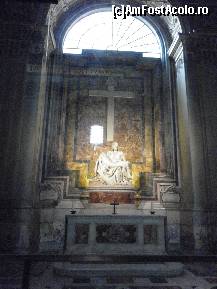 [P19] Vatican,Bazilica San Pietro - Capela Pieta, cu capodopera lui Michelangelor expusă sub un crsital securizat » foto by mariana.olaru
 - 
<span class="allrVoted glyphicon glyphicon-heart hidden" id="av274648"></span>
<a class="m-l-10 hidden" id="sv274648" onclick="voting_Foto_DelVot(,274648,10398)" role="button">șterge vot <span class="glyphicon glyphicon-remove"></span></a>
<a id="v9274648" class=" c-red"  onclick="voting_Foto_SetVot(274648)" role="button"><span class="glyphicon glyphicon-heart-empty"></span> <b>LIKE</b> = Votează poza</a> <img class="hidden"  id="f274648W9" src="/imagini/loader.gif" border="0" /><span class="AjErrMes hidden" id="e274648ErM"></span>