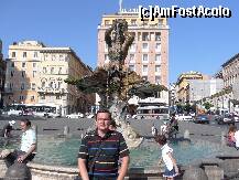 [P88] Piaţa Barberini cu Fontana del Tritone (Bernini uber alles). » foto by nickro
 - 
<span class="allrVoted glyphicon glyphicon-heart hidden" id="av226619"></span>
<a class="m-l-10 hidden" id="sv226619" onclick="voting_Foto_DelVot(,226619,10398)" role="button">șterge vot <span class="glyphicon glyphicon-remove"></span></a>
<a id="v9226619" class=" c-red"  onclick="voting_Foto_SetVot(226619)" role="button"><span class="glyphicon glyphicon-heart-empty"></span> <b>LIKE</b> = Votează poza</a> <img class="hidden"  id="f226619W9" src="/imagini/loader.gif" border="0" /><span class="AjErrMes hidden" id="e226619ErM"></span>