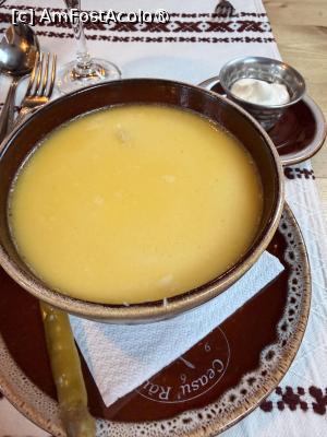 [P04] Ciorbă de burtă la Ceasu Rău, Brașov. » foto by Floria
 - 
<span class="allrVoted glyphicon glyphicon-heart hidden" id="av1528561"></span>
<a class="m-l-10 hidden" id="sv1528561" onclick="voting_Foto_DelVot(,1528561,10418)" role="button">șterge vot <span class="glyphicon glyphicon-remove"></span></a>
<a id="v91528561" class=" c-red"  onclick="voting_Foto_SetVot(1528561)" role="button"><span class="glyphicon glyphicon-heart-empty"></span> <b>LIKE</b> = Votează poza</a> <img class="hidden"  id="f1528561W9" src="/imagini/loader.gif" border="0" /><span class="AjErrMes hidden" id="e1528561ErM"></span>