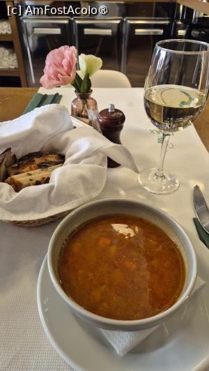 [P15] Brașov - Restaurantul PILVAX - supa gulaș » foto by ANILU
 - 
<span class="allrVoted glyphicon glyphicon-heart hidden" id="av1541384"></span>
<a class="m-l-10 hidden" id="sv1541384" onclick="voting_Foto_DelVot(,1541384,10418)" role="button">șterge vot <span class="glyphicon glyphicon-remove"></span></a>
<a id="v91541384" class=" c-red"  onclick="voting_Foto_SetVot(1541384)" role="button"><span class="glyphicon glyphicon-heart-empty"></span> <b>LIKE</b> = Votează poza</a> <img class="hidden"  id="f1541384W9" src="/imagini/loader.gif" border="0" /><span class="AjErrMes hidden" id="e1541384ErM"></span>