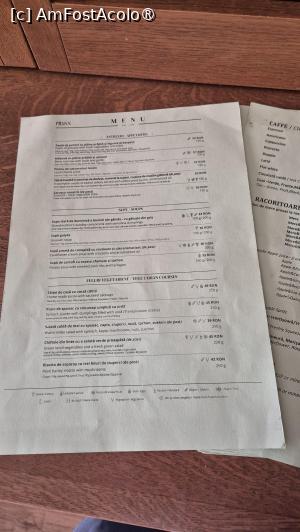 [P17] Brașouv - Restaurantul PILVAX - meniu » foto by ANILU
 - 
<span class="allrVoted glyphicon glyphicon-heart hidden" id="av1541386"></span>
<a class="m-l-10 hidden" id="sv1541386" onclick="voting_Foto_DelVot(,1541386,10418)" role="button">șterge vot <span class="glyphicon glyphicon-remove"></span></a>
<a id="v91541386" class=" c-red"  onclick="voting_Foto_SetVot(1541386)" role="button"><span class="glyphicon glyphicon-heart-empty"></span> <b>LIKE</b> = Votează poza</a> <img class="hidden"  id="f1541386W9" src="/imagini/loader.gif" border="0" /><span class="AjErrMes hidden" id="e1541386ErM"></span>