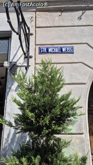 [P06] Brașov - pe strada cu PILVAX » foto by ANILU
 - 
<span class="allrVoted glyphicon glyphicon-heart hidden" id="av1541375"></span>
<a class="m-l-10 hidden" id="sv1541375" onclick="voting_Foto_DelVot(,1541375,10418)" role="button">șterge vot <span class="glyphicon glyphicon-remove"></span></a>
<a id="v91541375" class=" c-red"  onclick="voting_Foto_SetVot(1541375)" role="button"><span class="glyphicon glyphicon-heart-empty"></span> <b>LIKE</b> = Votează poza</a> <img class="hidden"  id="f1541375W9" src="/imagini/loader.gif" border="0" /><span class="AjErrMes hidden" id="e1541375ErM"></span>