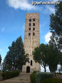 [P15] La Torre de San Nicolás, apartinand unei foste biserici, astazi in ruine.  » foto by alinaro
 - 
<span class="allrVoted glyphicon glyphicon-heart hidden" id="av386720"></span>
<a class="m-l-10 hidden" id="sv386720" onclick="voting_Foto_DelVot(,386720,10572)" role="button">șterge vot <span class="glyphicon glyphicon-remove"></span></a>
<a id="v9386720" class=" c-red"  onclick="voting_Foto_SetVot(386720)" role="button"><span class="glyphicon glyphicon-heart-empty"></span> <b>LIKE</b> = Votează poza</a> <img class="hidden"  id="f386720W9" src="/imagini/loader.gif" border="0" /><span class="AjErrMes hidden" id="e386720ErM"></span>