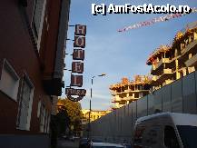[P03] Hotel Fiera Congressi Milano si santierul de vis-a-vis » foto by Cristina67
 - 
<span class="allrVoted glyphicon glyphicon-heart hidden" id="av274290"></span>
<a class="m-l-10 hidden" id="sv274290" onclick="voting_Foto_DelVot(,274290,10578)" role="button">șterge vot <span class="glyphicon glyphicon-remove"></span></a>
<a id="v9274290" class=" c-red"  onclick="voting_Foto_SetVot(274290)" role="button"><span class="glyphicon glyphicon-heart-empty"></span> <b>LIKE</b> = Votează poza</a> <img class="hidden"  id="f274290W9" src="/imagini/loader.gif" border="0" /><span class="AjErrMes hidden" id="e274290ErM"></span>