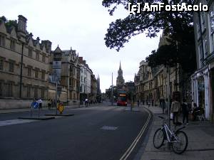 [P21] Oxford - High Street » foto by makuy*
 - 
<span class="allrVoted glyphicon glyphicon-heart hidden" id="av468993"></span>
<a class="m-l-10 hidden" id="sv468993" onclick="voting_Foto_DelVot(,468993,10595)" role="button">șterge vot <span class="glyphicon glyphicon-remove"></span></a>
<a id="v9468993" class=" c-red"  onclick="voting_Foto_SetVot(468993)" role="button"><span class="glyphicon glyphicon-heart-empty"></span> <b>LIKE</b> = Votează poza</a> <img class="hidden"  id="f468993W9" src="/imagini/loader.gif" border="0" /><span class="AjErrMes hidden" id="e468993ErM"></span>