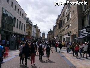 [P03] Oxford - pe High Street-ul pietonal » foto by makuy*
 - 
<span class="allrVoted glyphicon glyphicon-heart hidden" id="av468975"></span>
<a class="m-l-10 hidden" id="sv468975" onclick="voting_Foto_DelVot(,468975,10595)" role="button">șterge vot <span class="glyphicon glyphicon-remove"></span></a>
<a id="v9468975" class=" c-red"  onclick="voting_Foto_SetVot(468975)" role="button"><span class="glyphicon glyphicon-heart-empty"></span> <b>LIKE</b> = Votează poza</a> <img class="hidden"  id="f468975W9" src="/imagini/loader.gif" border="0" /><span class="AjErrMes hidden" id="e468975ErM"></span>