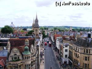 [P05] Oxford - vedere din turnul Carfax spre High Street. În stânga se întrezărește cupola de la Radcliffe Camera » foto by makuy*
 - 
<span class="allrVoted glyphicon glyphicon-heart hidden" id="av468977"></span>
<a class="m-l-10 hidden" id="sv468977" onclick="voting_Foto_DelVot(,468977,10595)" role="button">șterge vot <span class="glyphicon glyphicon-remove"></span></a>
<a id="v9468977" class=" c-red"  onclick="voting_Foto_SetVot(468977)" role="button"><span class="glyphicon glyphicon-heart-empty"></span> <b>LIKE</b> = Votează poza</a> <img class="hidden"  id="f468977W9" src="/imagini/loader.gif" border="0" /><span class="AjErrMes hidden" id="e468977ErM"></span>