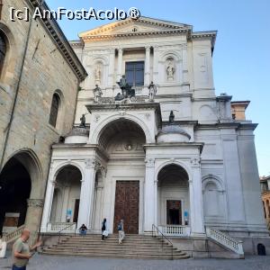 [P32] Bergamo, Città Alta, Piazza Duomo Bergamo Alta, Cattedrale di Sant'Alessandro Martire - Catedrala Sf. Mucenic Alexandru » foto by mprofeanu
 - 
<span class="allrVoted glyphicon glyphicon-heart hidden" id="av1462800"></span>
<a class="m-l-10 hidden" id="sv1462800" onclick="voting_Foto_DelVot(,1462800,10639)" role="button">șterge vot <span class="glyphicon glyphicon-remove"></span></a>
<a id="v91462800" class=" c-red"  onclick="voting_Foto_SetVot(1462800)" role="button"><span class="glyphicon glyphicon-heart-empty"></span> <b>LIKE</b> = Votează poza</a> <img class="hidden"  id="f1462800W9" src="/imagini/loader.gif" border="0" /><span class="AjErrMes hidden" id="e1462800ErM"></span>