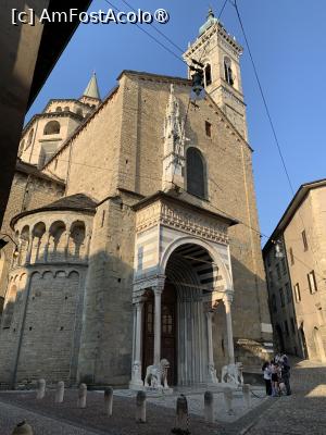 [P30] Bergamo Alta Citta,Santa MAria Maggiore » foto by AZE
 - 
<span class="allrVoted glyphicon glyphicon-heart hidden" id="av1455671"></span>
<a class="m-l-10 hidden" id="sv1455671" onclick="voting_Foto_DelVot(,1455671,10639)" role="button">șterge vot <span class="glyphicon glyphicon-remove"></span></a>
<a id="v91455671" class=" c-red"  onclick="voting_Foto_SetVot(1455671)" role="button"><span class="glyphicon glyphicon-heart-empty"></span> <b>LIKE</b> = Votează poza</a> <img class="hidden"  id="f1455671W9" src="/imagini/loader.gif" border="0" /><span class="AjErrMes hidden" id="e1455671ErM"></span>