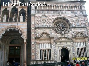 [P12] Capilla Colleoni si intrarea in Biserica Santa Maria Maggiore » foto by cristina47*
 - 
<span class="allrVoted glyphicon glyphicon-heart hidden" id="av803291"></span>
<a class="m-l-10 hidden" id="sv803291" onclick="voting_Foto_DelVot(,803291,10639)" role="button">șterge vot <span class="glyphicon glyphicon-remove"></span></a>
<a id="v9803291" class=" c-red"  onclick="voting_Foto_SetVot(803291)" role="button"><span class="glyphicon glyphicon-heart-empty"></span> <b>LIKE</b> = Votează poza</a> <img class="hidden"  id="f803291W9" src="/imagini/loader.gif" border="0" /><span class="AjErrMes hidden" id="e803291ErM"></span>