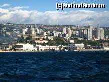 [P27] Panorama orașului Rijeka, văzută de pe mare » foto by mauricius*
 - 
<span class="allrVoted glyphicon glyphicon-heart hidden" id="av471172"></span>
<a class="m-l-10 hidden" id="sv471172" onclick="voting_Foto_DelVot(,471172,10670)" role="button">șterge vot <span class="glyphicon glyphicon-remove"></span></a>
<a id="v9471172" class=" c-red"  onclick="voting_Foto_SetVot(471172)" role="button"><span class="glyphicon glyphicon-heart-empty"></span> <b>LIKE</b> = Votează poza</a> <img class="hidden"  id="f471172W9" src="/imagini/loader.gif" border="0" /><span class="AjErrMes hidden" id="e471172ErM"></span>