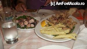 [P32] Octopus in winegard &fried kalamari!  » foto by johnnyredlabel †
 - 
<span class="allrVoted glyphicon glyphicon-heart hidden" id="av428179"></span>
<a class="m-l-10 hidden" id="sv428179" onclick="voting_Foto_DelVot(,428179,10697)" role="button">șterge vot <span class="glyphicon glyphicon-remove"></span></a>
<a id="v9428179" class=" c-red"  onclick="voting_Foto_SetVot(428179)" role="button"><span class="glyphicon glyphicon-heart-empty"></span> <b>LIKE</b> = Votează poza</a> <img class="hidden"  id="f428179W9" src="/imagini/loader.gif" border="0" /><span class="AjErrMes hidden" id="e428179ErM"></span>