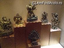 [P05] statuiete din bronz din Siam » foto by Cristian_h
 - 
<span class="allrVoted glyphicon glyphicon-heart hidden" id="av97789"></span>
<a class="m-l-10 hidden" id="sv97789" onclick="voting_Foto_DelVot(,97789,10697)" role="button">șterge vot <span class="glyphicon glyphicon-remove"></span></a>
<a id="v997789" class=" c-red"  onclick="voting_Foto_SetVot(97789)" role="button"><span class="glyphicon glyphicon-heart-empty"></span> <b>LIKE</b> = Votează poza</a> <img class="hidden"  id="f97789W9" src="/imagini/loader.gif" border="0" /><span class="AjErrMes hidden" id="e97789ErM"></span>