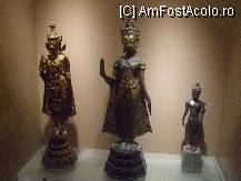 [P07] Statuiete de bronz din Siam » foto by Cristian_h
 - 
<span class="allrVoted glyphicon glyphicon-heart hidden" id="av97794"></span>
<a class="m-l-10 hidden" id="sv97794" onclick="voting_Foto_DelVot(,97794,10697)" role="button">șterge vot <span class="glyphicon glyphicon-remove"></span></a>
<a id="v997794" class=" c-red"  onclick="voting_Foto_SetVot(97794)" role="button"><span class="glyphicon glyphicon-heart-empty"></span> <b>LIKE</b> = Votează poza</a> <img class="hidden"  id="f97794W9" src="/imagini/loader.gif" border="0" /><span class="AjErrMes hidden" id="e97794ErM"></span>