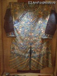 [P08] Vesmant de nobil chinez sec.XVIII » foto by Cristian_h
 - 
<span class="allrVoted glyphicon glyphicon-heart hidden" id="av97798"></span>
<a class="m-l-10 hidden" id="sv97798" onclick="voting_Foto_DelVot(,97798,10697)" role="button">șterge vot <span class="glyphicon glyphicon-remove"></span></a>
<a id="v997798" class=" c-red"  onclick="voting_Foto_SetVot(97798)" role="button"><span class="glyphicon glyphicon-heart-empty"></span> <b>LIKE</b> = Votează poza</a> <img class="hidden"  id="f97798W9" src="/imagini/loader.gif" border="0" /><span class="AjErrMes hidden" id="e97798ErM"></span>