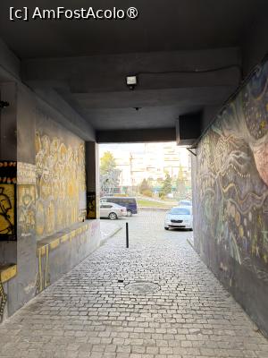 [P06] Pivnița Sf. Gheorghe. Spre restaurant, prin gangul dintre două blocuri. » foto by Floria
 - 
<span class="allrVoted glyphicon glyphicon-heart hidden" id="av1515719"></span>
<a class="m-l-10 hidden" id="sv1515719" onclick="voting_Foto_DelVot(,1515719,10730)" role="button">șterge vot <span class="glyphicon glyphicon-remove"></span></a>
<a id="v91515719" class=" c-red"  onclick="voting_Foto_SetVot(1515719)" role="button"><span class="glyphicon glyphicon-heart-empty"></span> <b>LIKE</b> = Votează poza</a> <img class="hidden"  id="f1515719W9" src="/imagini/loader.gif" border="0" /><span class="AjErrMes hidden" id="e1515719ErM"></span>