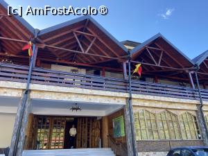 P05 [OCT-2023] Casa Românească din Căciulata – intrarea în hotel şi în restaurant