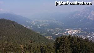 [P08] Orașul Arnoldstein văzut de pe muntele situat deasupra orașului Arnoldstein din Carinthia, Austria.  » foto by traian.leuca †
 - 
<span class="allrVoted glyphicon glyphicon-heart hidden" id="av699945"></span>
<a class="m-l-10 hidden" id="sv699945" onclick="voting_Foto_DelVot(,699945,10911)" role="button">șterge vot <span class="glyphicon glyphicon-remove"></span></a>
<a id="v9699945" class=" c-red"  onclick="voting_Foto_SetVot(699945)" role="button"><span class="glyphicon glyphicon-heart-empty"></span> <b>LIKE</b> = Votează poza</a> <img class="hidden"  id="f699945W9" src="/imagini/loader.gif" border="0" /><span class="AjErrMes hidden" id="e699945ErM"></span>