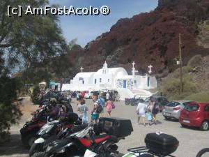 [P06] Am ajuns in parcarea de langa Red Beach in localitatea Akrotiri » foto by dorgo
 - 
<span class="allrVoted glyphicon glyphicon-heart hidden" id="av774083"></span>
<a class="m-l-10 hidden" id="sv774083" onclick="voting_Foto_DelVot(,774083,10982)" role="button">șterge vot <span class="glyphicon glyphicon-remove"></span></a>
<a id="v9774083" class=" c-red"  onclick="voting_Foto_SetVot(774083)" role="button"><span class="glyphicon glyphicon-heart-empty"></span> <b>LIKE</b> = Votează poza</a> <img class="hidden"  id="f774083W9" src="/imagini/loader.gif" border="0" /><span class="AjErrMes hidden" id="e774083ErM"></span>