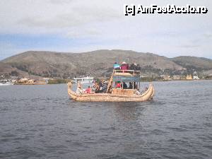P18 [JAN-2013] 'Lacul Titicaca [...]' / o scurta plimbare cu barca facuta de localnici