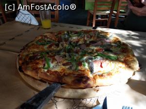 [P92] Pizza noastră uriașă de la Kastro taverna. » foto by maryka
 - 
<span class="allrVoted glyphicon glyphicon-heart hidden" id="av1196630"></span>
<a class="m-l-10 hidden" id="sv1196630" onclick="voting_Foto_DelVot(,1196630,11028)" role="button">șterge vot <span class="glyphicon glyphicon-remove"></span></a>
<a id="v91196630" class=" c-red"  onclick="voting_Foto_SetVot(1196630)" role="button"><span class="glyphicon glyphicon-heart-empty"></span> <b>LIKE</b> = Votează poza</a> <img class="hidden"  id="f1196630W9" src="/imagini/loader.gif" border="0" /><span class="AjErrMes hidden" id="e1196630ErM"></span>