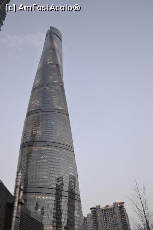 [P01] Shanghai Tower ziua » foto by AZE
 - 
<span class="allrVoted glyphicon glyphicon-heart hidden" id="av840836"></span>
<a class="m-l-10 hidden" id="sv840836" onclick="voting_Foto_DelVot(,840836,11037)" role="button">șterge vot <span class="glyphicon glyphicon-remove"></span></a>
<a id="v9840836" class=" c-red"  onclick="voting_Foto_SetVot(840836)" role="button"><span class="glyphicon glyphicon-heart-empty"></span> <b>LIKE</b> = Votează poza</a> <img class="hidden"  id="f840836W9" src="/imagini/loader.gif" border="0" /><span class="AjErrMes hidden" id="e840836ErM"></span>