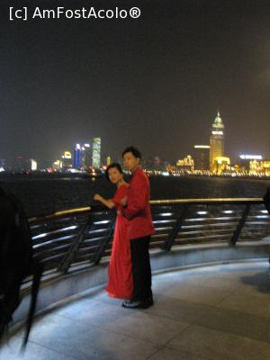 [P14] Shanghai - Bund-ul si regie miri - impreuna » foto by mishu
 - 
<span class="allrVoted glyphicon glyphicon-heart hidden" id="av706606"></span>
<a class="m-l-10 hidden" id="sv706606" onclick="voting_Foto_DelVot(,706606,11037)" role="button">șterge vot <span class="glyphicon glyphicon-remove"></span></a>
<a id="v9706606" class=" c-red"  onclick="voting_Foto_SetVot(706606)" role="button"><span class="glyphicon glyphicon-heart-empty"></span> <b>LIKE</b> = Votează poza</a> <img class="hidden"  id="f706606W9" src="/imagini/loader.gif" border="0" /><span class="AjErrMes hidden" id="e706606ErM"></span>