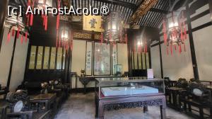 [P41] Sala Dianchun este inalta si spatioasa, cu un pavilion pe malul apei, sala reprezentand primavara si lumina solara, fiind folosita pentru spectacole muzicale. In timpul Rebeliunii Taiping a devenit sediul central din nordul Shanghaiului al Societatii Sabiilor Mici, o organizatie rebela. Sala expune acum relicve culturale si materiale istorice.  » foto by geani anto
 - 
<span class="allrVoted glyphicon glyphicon-heart hidden" id="av1508446"></span>
<a class="m-l-10 hidden" id="sv1508446" onclick="voting_Foto_DelVot(,1508446,11037)" role="button">șterge vot <span class="glyphicon glyphicon-remove"></span></a>
<a id="v91508446" class=" c-red"  onclick="voting_Foto_SetVot(1508446)" role="button"><span class="glyphicon glyphicon-heart-empty"></span> <b>LIKE</b> = Votează poza</a> <img class="hidden"  id="f1508446W9" src="/imagini/loader.gif" border="0" /><span class="AjErrMes hidden" id="e1508446ErM"></span>