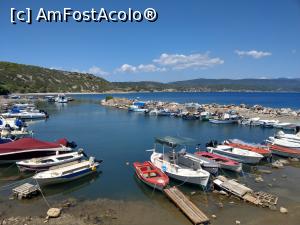 P06 [JUL-2018] Portul din Agios Fokas, sudul insulei. 