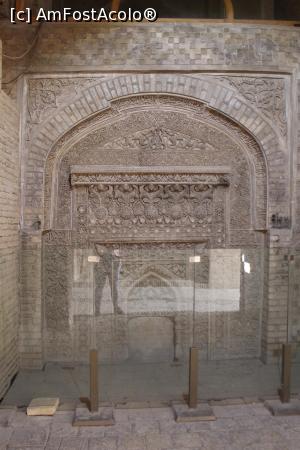 [P12] Isfahan, Masjid-e Jameh, Frumoasă stucatură, în stânga lângă intrare » foto by mprofeanu
 - 
<span class="allrVoted glyphicon glyphicon-heart hidden" id="av944367"></span>
<a class="m-l-10 hidden" id="sv944367" onclick="voting_Foto_DelVot(,944367,11142)" role="button">șterge vot <span class="glyphicon glyphicon-remove"></span></a>
<a id="v9944367" class=" c-red"  onclick="voting_Foto_SetVot(944367)" role="button"><span class="glyphicon glyphicon-heart-empty"></span> <b>LIKE</b> = Votează poza</a> <img class="hidden"  id="f944367W9" src="/imagini/loader.gif" border="0" /><span class="AjErrMes hidden" id="e944367ErM"></span>