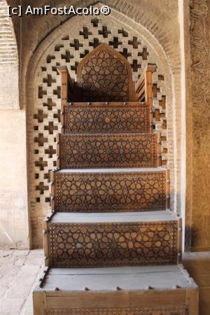 [P32] Isfahan, Masjid-e Jameh, Minbar din lemn bogat sculptat din Sala de Rugăciuni a lui Oljaitu » foto by mprofeanu
 - 
<span class="allrVoted glyphicon glyphicon-heart hidden" id="av944387"></span>
<a class="m-l-10 hidden" id="sv944387" onclick="voting_Foto_DelVot(,944387,11142)" role="button">șterge vot <span class="glyphicon glyphicon-remove"></span></a>
<a id="v9944387" class=" c-red"  onclick="voting_Foto_SetVot(944387)" role="button"><span class="glyphicon glyphicon-heart-empty"></span> <b>LIKE</b> = Votează poza</a> <img class="hidden"  id="f944387W9" src="/imagini/loader.gif" border="0" /><span class="AjErrMes hidden" id="e944387ErM"></span>