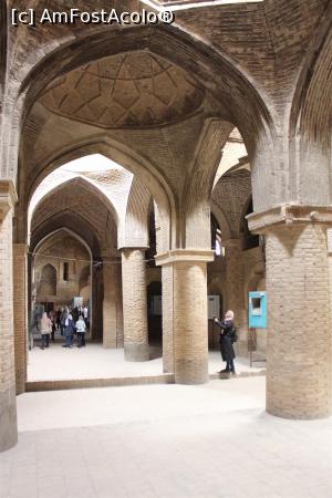 [P58] Isfahan, Masjid-e Jameh, printre coloane și cupole, se vede în plan îndepărtat Domul Nezam al-Molk » foto by mprofeanu
 - 
<span class="allrVoted glyphicon glyphicon-heart hidden" id="av944413"></span>
<a class="m-l-10 hidden" id="sv944413" onclick="voting_Foto_DelVot(,944413,11142)" role="button">șterge vot <span class="glyphicon glyphicon-remove"></span></a>
<a id="v9944413" class=" c-red"  onclick="voting_Foto_SetVot(944413)" role="button"><span class="glyphicon glyphicon-heart-empty"></span> <b>LIKE</b> = Votează poza</a> <img class="hidden"  id="f944413W9" src="/imagini/loader.gif" border="0" /><span class="AjErrMes hidden" id="e944413ErM"></span>