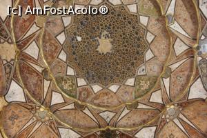 [P57] Isfahan, Palatul Hasht Behesht, Sală de așteptare, Cupola » foto by mprofeanu
 - 
<span class="allrVoted glyphicon glyphicon-heart hidden" id="av965629"></span>
<a class="m-l-10 hidden" id="sv965629" onclick="voting_Foto_DelVot(,965629,11142)" role="button">șterge vot <span class="glyphicon glyphicon-remove"></span></a>
<a id="v9965629" class=" c-red"  onclick="voting_Foto_SetVot(965629)" role="button"><span class="glyphicon glyphicon-heart-empty"></span> <b>LIKE</b> = Votează poza</a> <img class="hidden"  id="f965629W9" src="/imagini/loader.gif" border="0" /><span class="AjErrMes hidden" id="e965629ErM"></span>