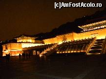 [P11] National Palace Museum, by night » foto by MCM
 - 
<span class="allrVoted glyphicon glyphicon-heart hidden" id="av302346"></span>
<a class="m-l-10 hidden" id="sv302346" onclick="voting_Foto_DelVot(,302346,11172)" role="button">șterge vot <span class="glyphicon glyphicon-remove"></span></a>
<a id="v9302346" class=" c-red"  onclick="voting_Foto_SetVot(302346)" role="button"><span class="glyphicon glyphicon-heart-empty"></span> <b>LIKE</b> = Votează poza</a> <img class="hidden"  id="f302346W9" src="/imagini/loader.gif" border="0" /><span class="AjErrMes hidden" id="e302346ErM"></span>