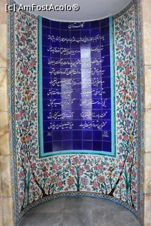 [P07] Shiraz, Mausoleul Saadi, Fragment din opera marelui poet, în interior » foto by mprofeanu
 - 
<span class="allrVoted glyphicon glyphicon-heart hidden" id="av899917"></span>
<a class="m-l-10 hidden" id="sv899917" onclick="voting_Foto_DelVot(,899917,11195)" role="button">șterge vot <span class="glyphicon glyphicon-remove"></span></a>
<a id="v9899917" class=" c-red"  onclick="voting_Foto_SetVot(899917)" role="button"><span class="glyphicon glyphicon-heart-empty"></span> <b>LIKE</b> = Votează poza</a> <img class="hidden"  id="f899917W9" src="/imagini/loader.gif" border="0" /><span class="AjErrMes hidden" id="e899917ErM"></span>