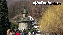 P09 [MAR-2012] Mânăstirea Prislop - alături, salcia reînvie, prevestind cumva apropiata Înviere ce va fi celebrată în curând acolo.