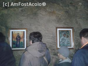 [P15] Mânăstirea Prislop - în peștera Sf. Ioan » foto by costy69*
 - 
<span class="allrVoted glyphicon glyphicon-heart hidden" id="av709485"></span>
<a class="m-l-10 hidden" id="sv709485" onclick="voting_Foto_DelVot(,709485,11234)" role="button">șterge vot <span class="glyphicon glyphicon-remove"></span></a>
<a id="v9709485" class=" c-red"  onclick="voting_Foto_SetVot(709485)" role="button"><span class="glyphicon glyphicon-heart-empty"></span> <b>LIKE</b> = Votează poza</a> <img class="hidden"  id="f709485W9" src="/imagini/loader.gif" border="0" /><span class="AjErrMes hidden" id="e709485ErM"></span>