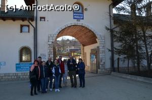 [P07] Poza de grup. Maria55, Traian Leuca cu soția, expertul cu soția, UrjanClaudiu cu soția și Nina. Iulian68 făcea poza » foto by pepsi70ro
 - 
<span class="allrVoted glyphicon glyphicon-heart hidden" id="av726356"></span>
<a class="m-l-10 hidden" id="sv726356" onclick="voting_Foto_DelVot(,726356,11234)" role="button">șterge vot <span class="glyphicon glyphicon-remove"></span></a>
<a id="v9726356" class=" c-red"  onclick="voting_Foto_SetVot(726356)" role="button"><span class="glyphicon glyphicon-heart-empty"></span> <b>LIKE</b> = Votează poza</a> <img class="hidden"  id="f726356W9" src="/imagini/loader.gif" border="0" /><span class="AjErrMes hidden" id="e726356ErM"></span>